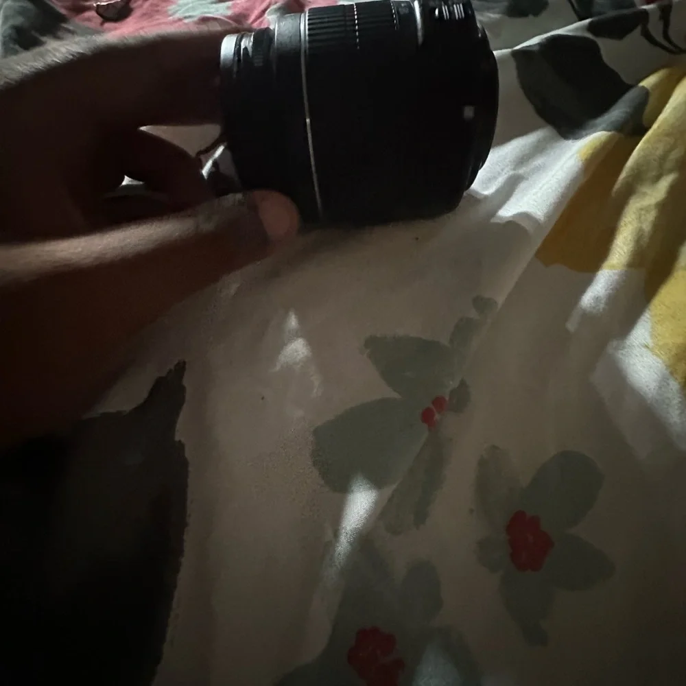 Canon 2000D